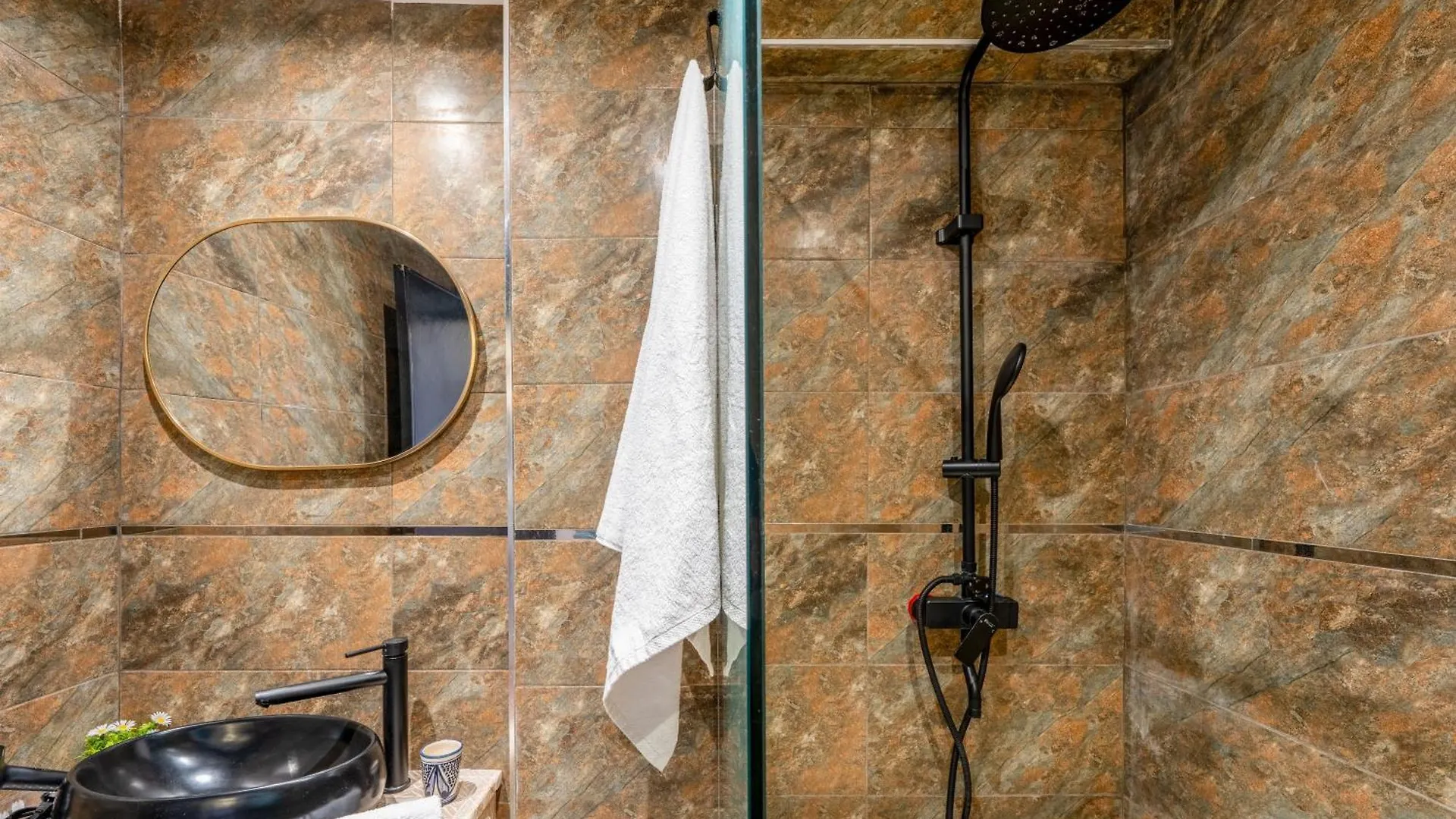 Apartamento Perle Au Coeur De Gueliz Avec Piscine Et 100M2 Marrakesh 0*,