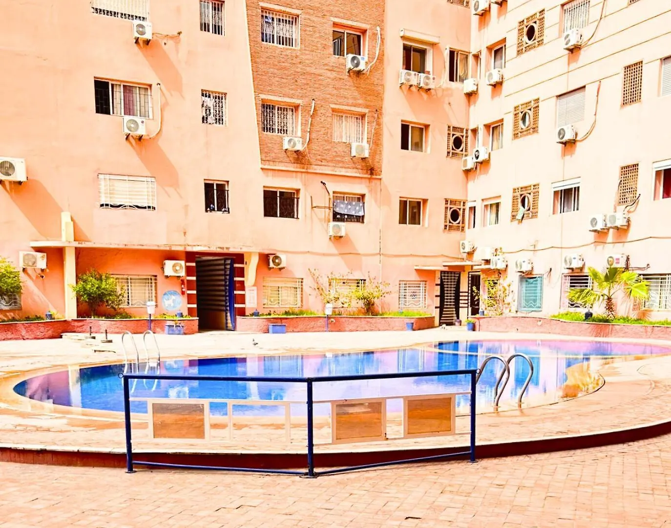 Perle Au Coeur De Gueliz Avec Piscine Et 100M2 Lägenhet Marrakesh